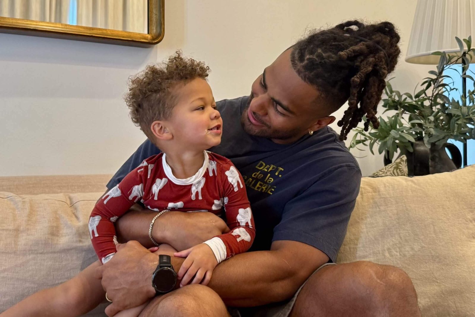 how-a-ugly-harm-helped-49ers-leader-fred-warner-fetch-his-goal