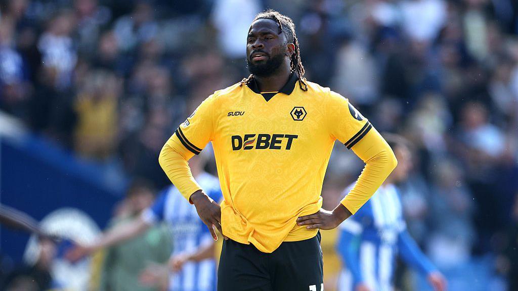 arokodare-forces-wolves-training-to-be-cancelled