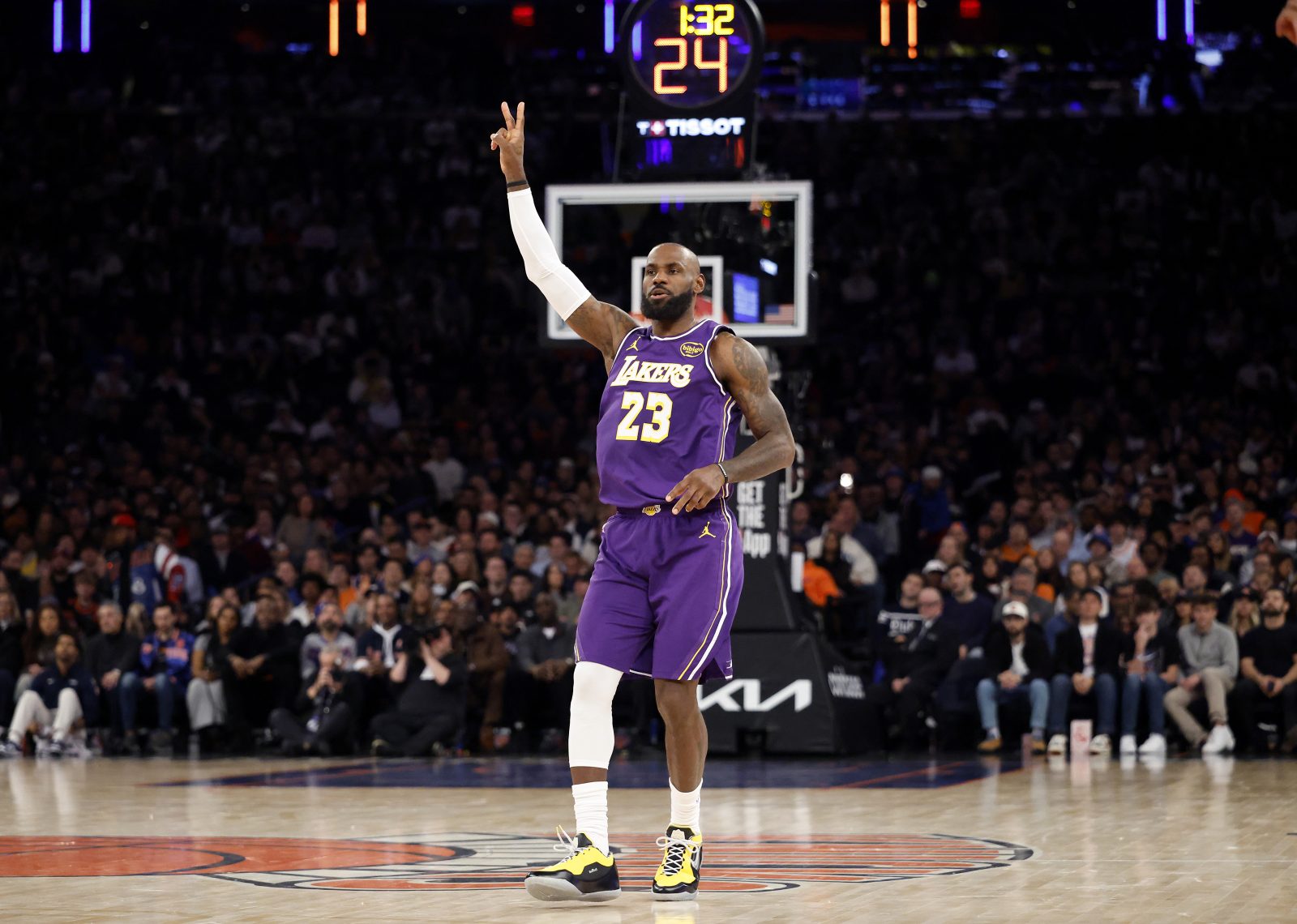 gov.-josh-shapiro-made-76ers-recruiting-pitch-to-lebron-james-quicker-than-resolution