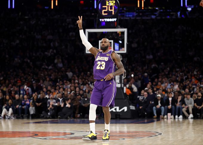 gov.-josh-shapiro-made-76ers-recruiting-pitch-to-lebron-james-quicker-than-resolution