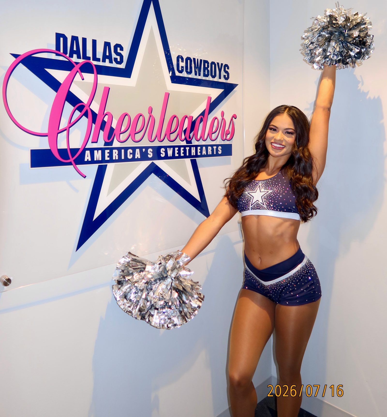 cheerleader-takes-notes-from-lebron-bails-on-lakers-for-out-of-relate-group