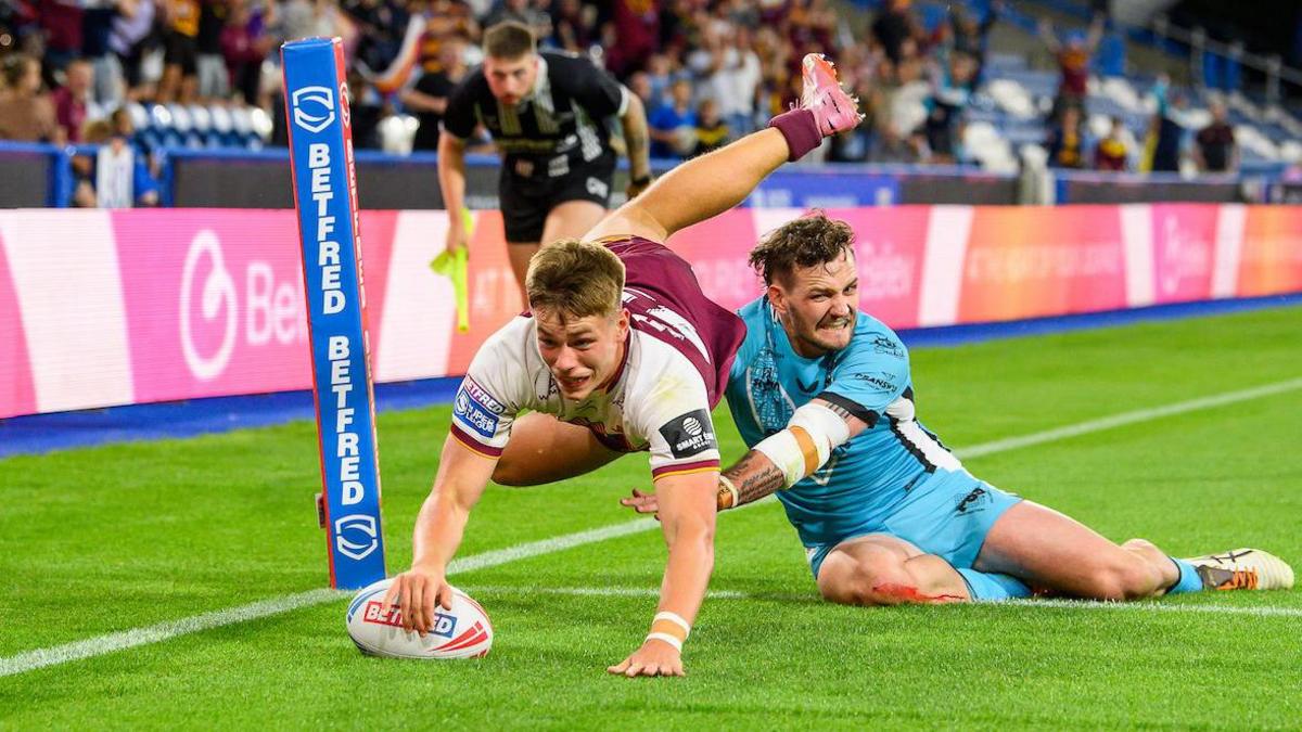 huddersfield-beat-hull-fc-for-encourage-to-encourage-wins