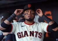 phillies-beget-luis-arraez,-compose-some-stock-control