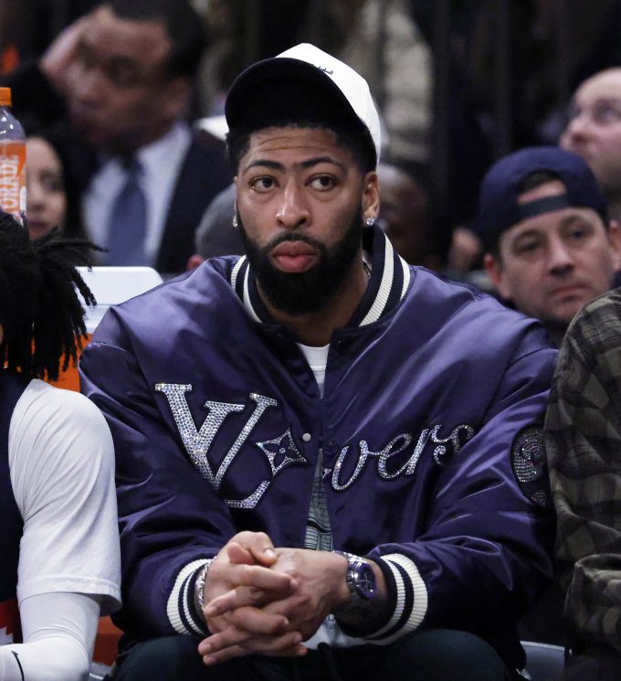 anthony-davis-disputes-ex-lakers-coachs-lebron-james-exercise-categorical