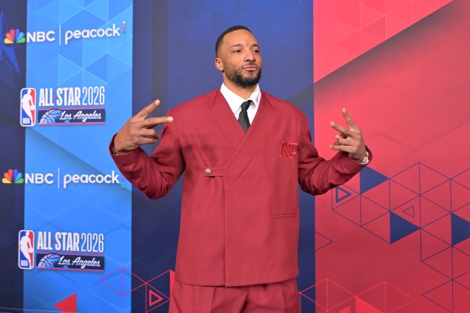 bulls-all-superstar-guard-rips-lakers-as-nbas-maximum-puffed-up-workforce